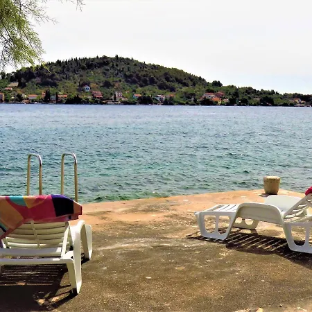By The Sea And With Beautiful View, 2 Bedrooms, 4 Persons Apartment