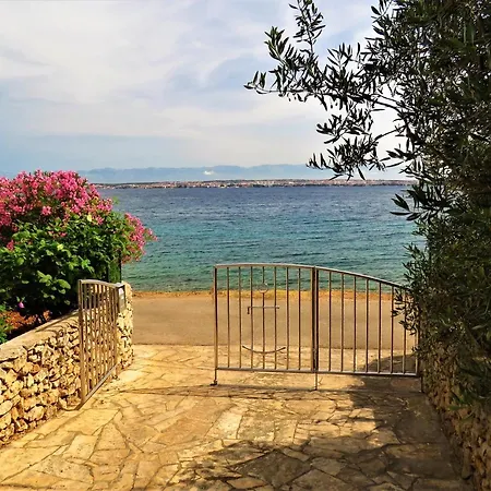 By The Sea And With Beautiful View, 2 Bedrooms, 4 Persons *