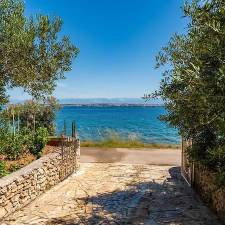 By The Sea And With Beautiful View, 2 Bedrooms, 4 Persons Apartment Kali