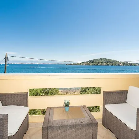 Apartment By The Sea And With Beautiful View, 2 Bedrooms, 4 Persons Kali