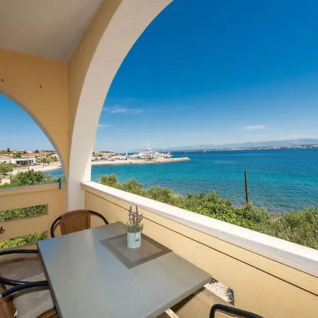 Apartment By The Sea And With Beautiful View, 2 Bedrooms, 4 Persons *