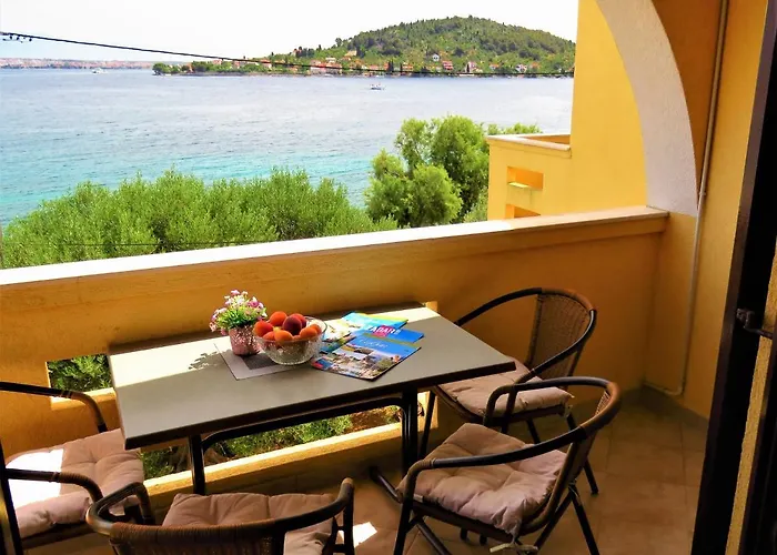 By The Sea And With Beautiful View, 2 Bedrooms, 4 Persons *