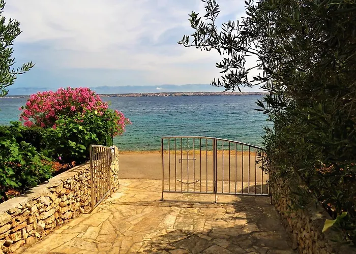 By The Sea And With Beautiful View, 2 Bedrooms, 4 Persons *