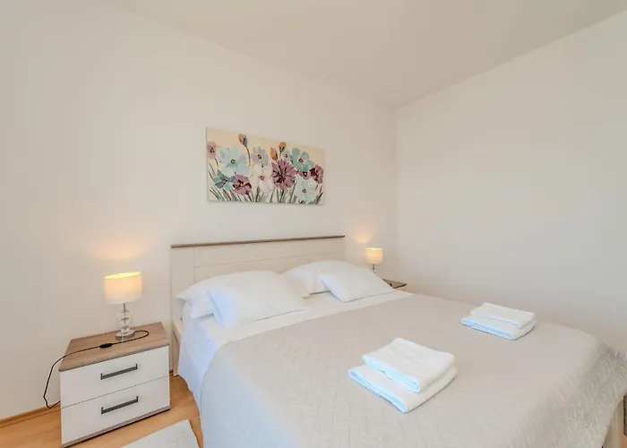 By The Sea And With Beautiful View, 2 Bedrooms, 4 Persons Kali