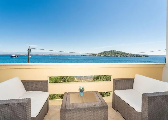 Appartement By The Sea And With Beautiful View, 2 Bedrooms, 4 Persons Kali