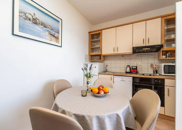 By The Sea And With Beautiful View, 2 Bedrooms, 4 Persons Appartement